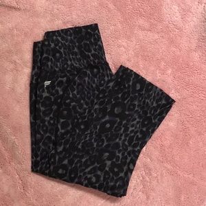 High-Waisted Powerhold Leggings